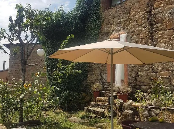 펜션 Abrigo Montesinho *