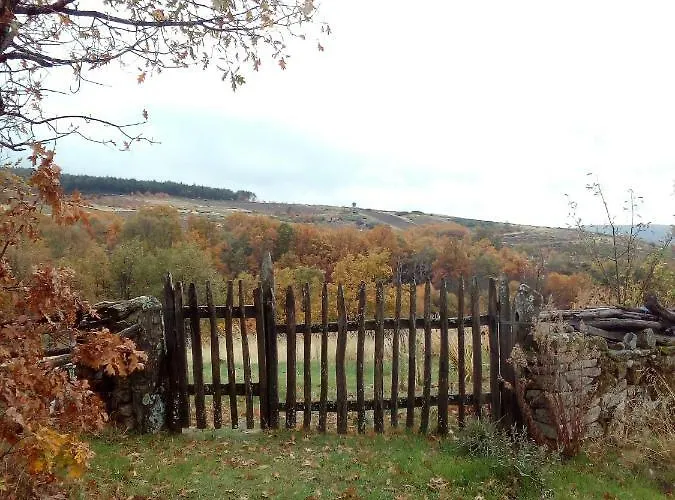 펜션 Abrigo Montesinho